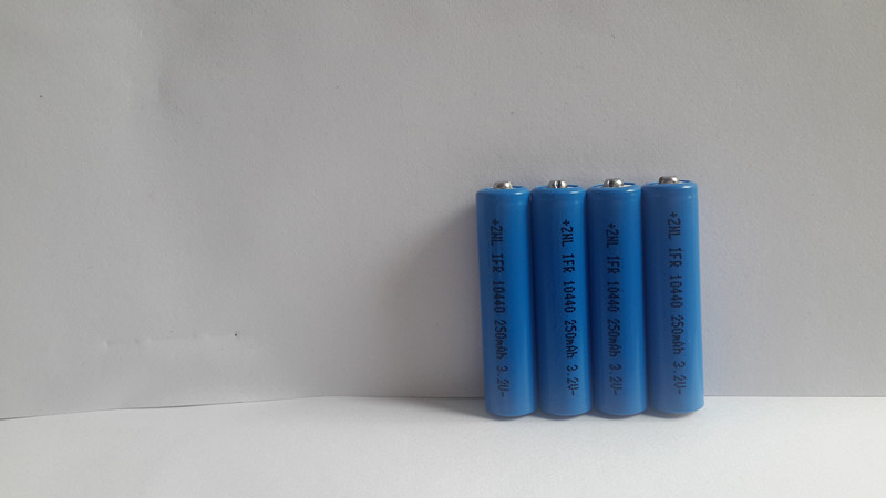 LiFePO4 lithium ion battery